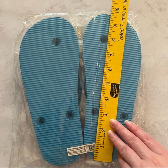 NWT Sanrio Minna No Tabo Flip Flops Sandals - Picture 2 of 6